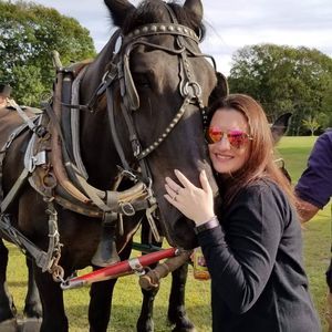 Meet your Posher, Stacy